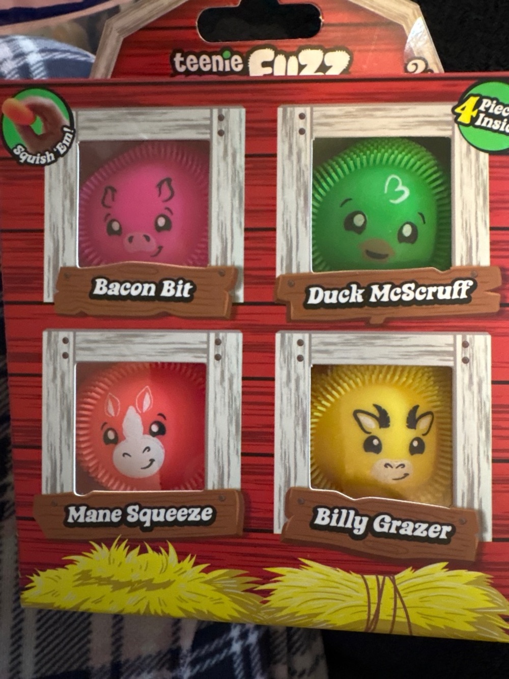 Teenie nee dog Fuzz Ball Farmyatd